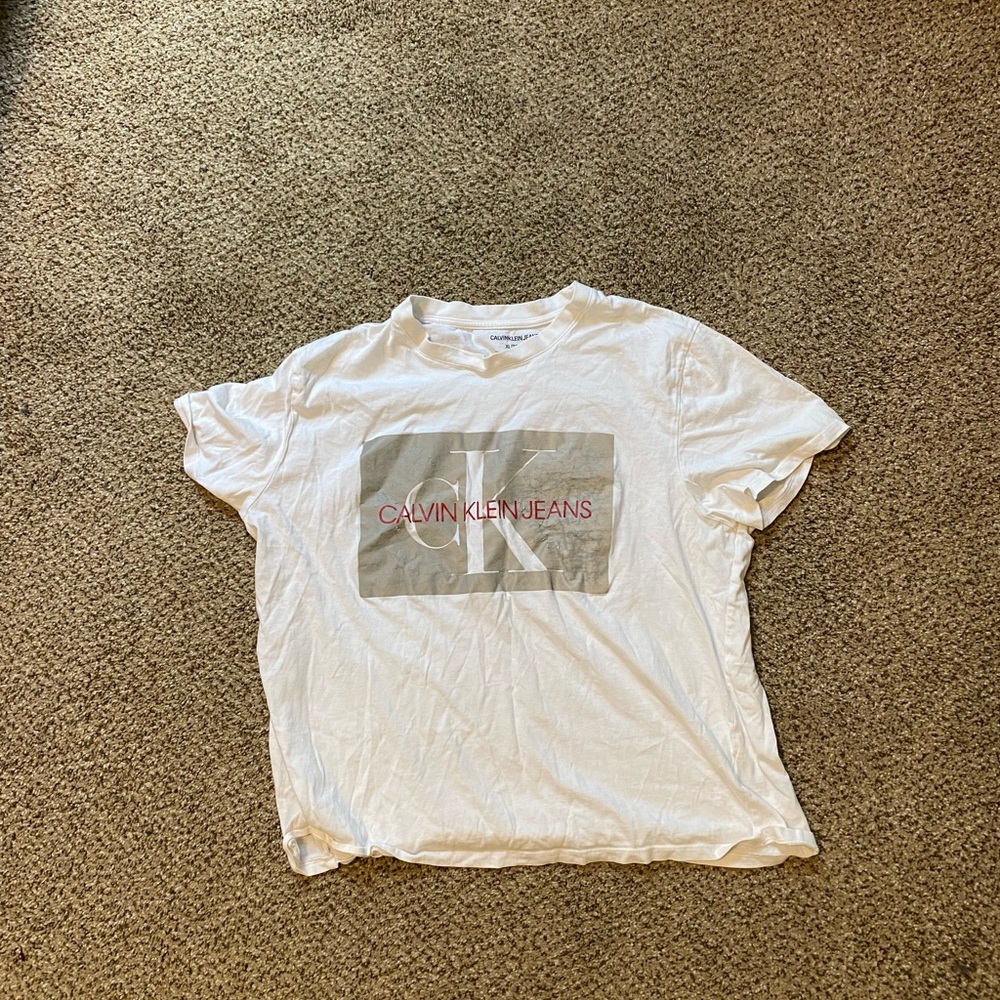 CALVIN KLEIN T-SHIRT